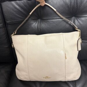 Coach Off-White Leather Shoulder Bag